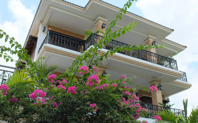 The Rose Apple Boutique Bed & Breakfast