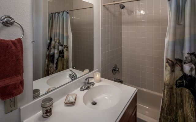 Aviator - Three Bedroom Cabin