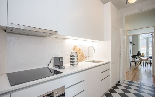 Liiiving in Porto - Art Design Apartment