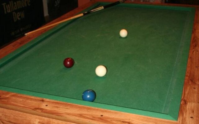 Pension Alfa & Whisky Pub