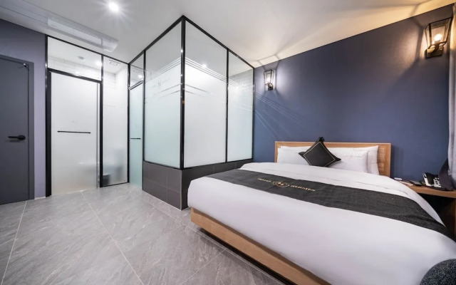 Pyeongtaek Hermes Hotel