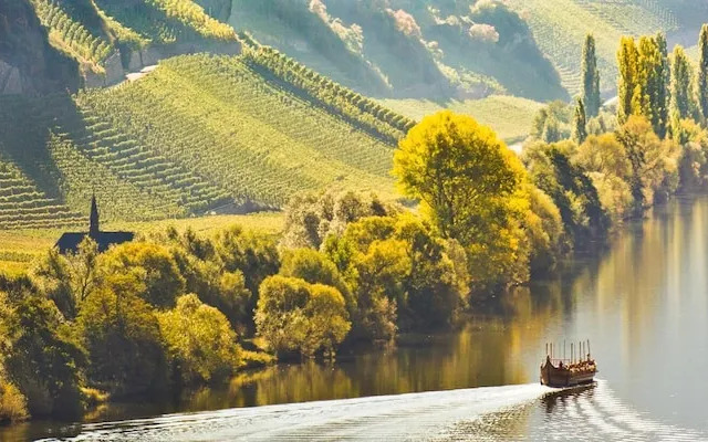 Weingut & Gästehaus Christoph Clüsserath