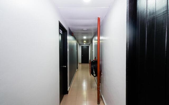 OYO 89578 Dung Fang Hotel No. 1 Sibu