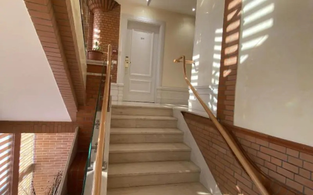 The Red Bricks Hotel