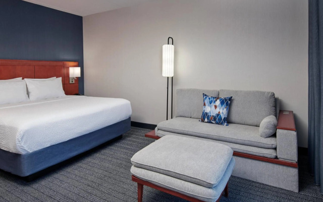 Courtyard by Marriott Chicago Lincolnshire