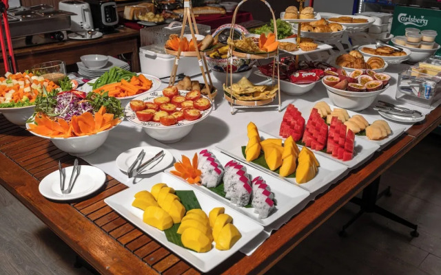 HA Ocean Front Hotel and Apartment