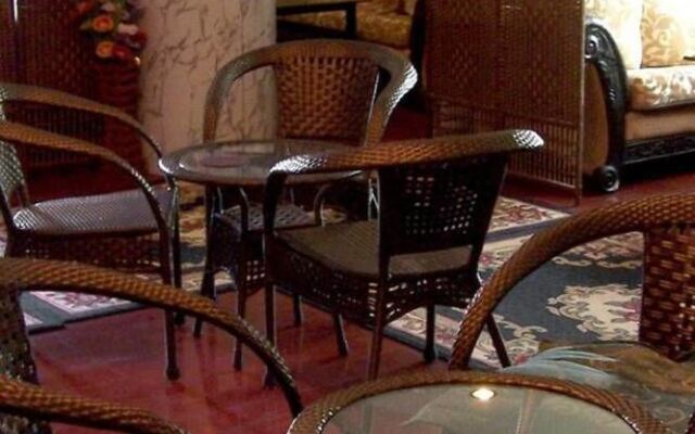 Zhuhui Business Hotel - Qingdao