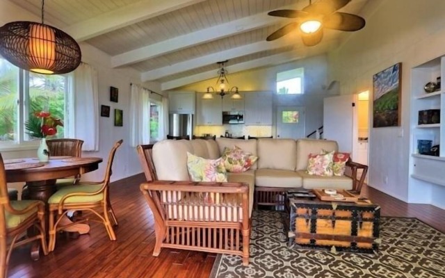 The Jewel Box 2 Bedroom Home by RedAwning