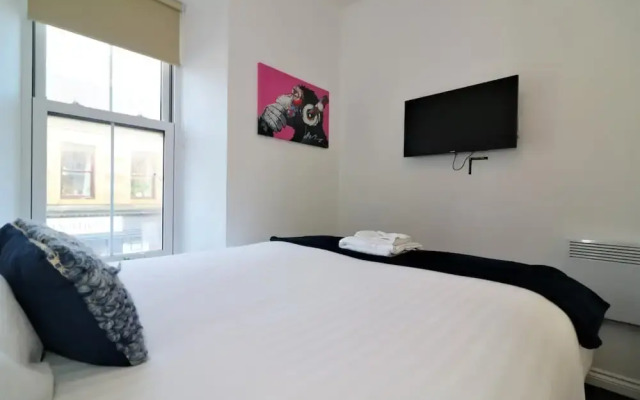 No 9 Bonnet Apartments - 3 Bed