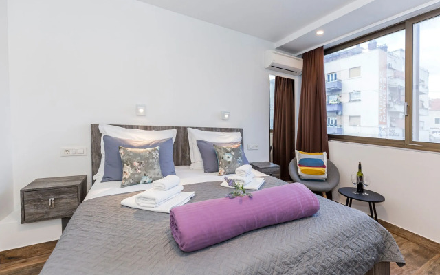 Apinelo Tower Rooms