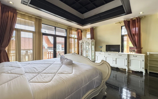 Executive 4 Bed Pool Villa - VTM