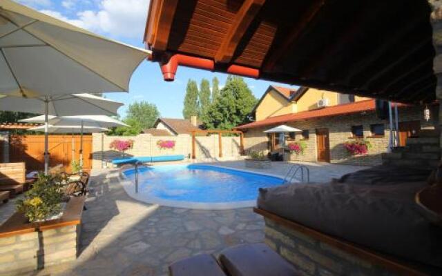 Guest House Vila Alexandar