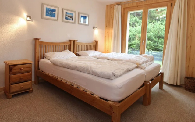 Luxury Chalet with Hot Tub in La Tzoumaz