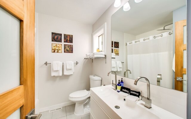 Ninth Street Retreat