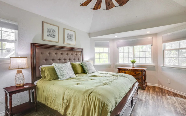 Backyard, Deck & Fire Pit: Conroe Getaway