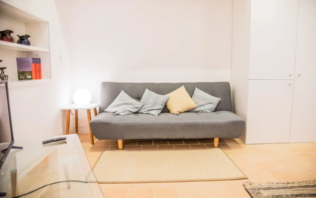 San Juan Alfalfa Oasis I by Valcambre