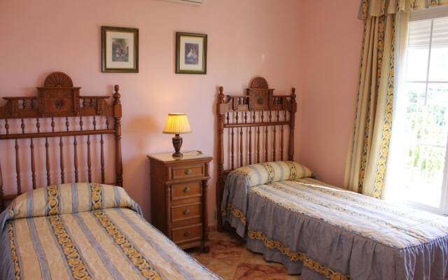 Villa Mercedes Canovas Nerja