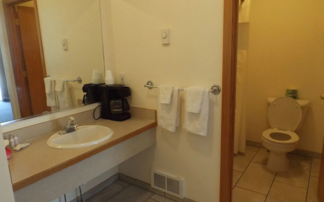 Clark Fork Lodge