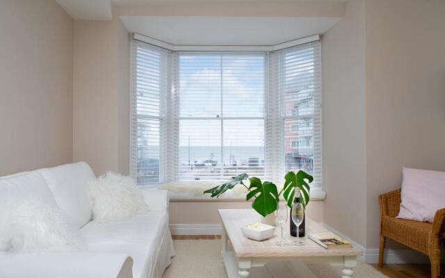 1 Lisburne House