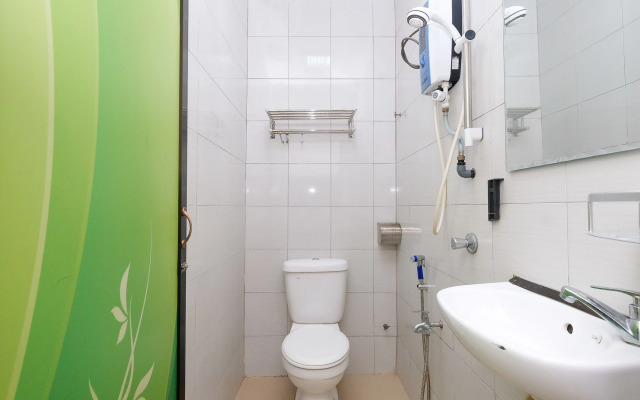 OYO 850 Gold Star Hotel