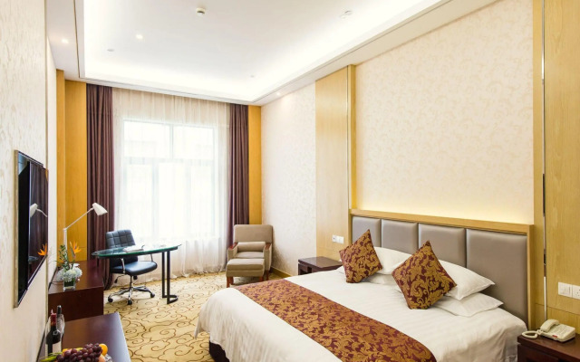 Blue Palace Hotel