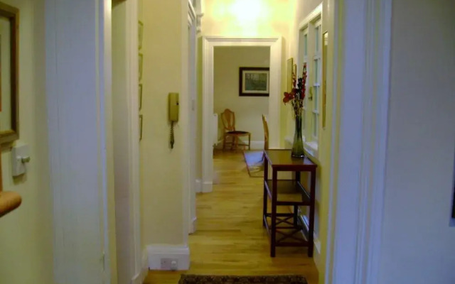 West End Apartments