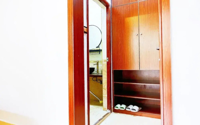 Sanya Jinji Liyuan Guesthouse
