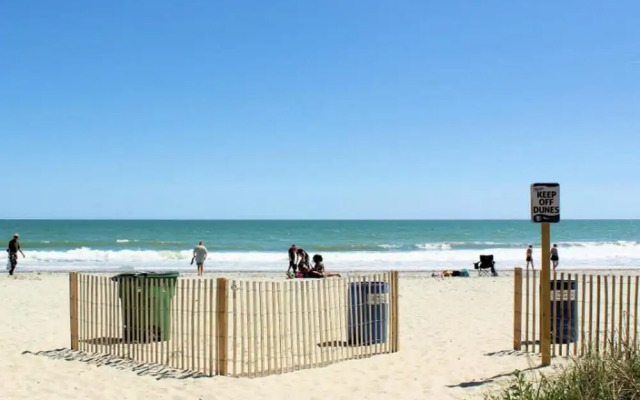 Sandy Beach by Palmetto Vacations
