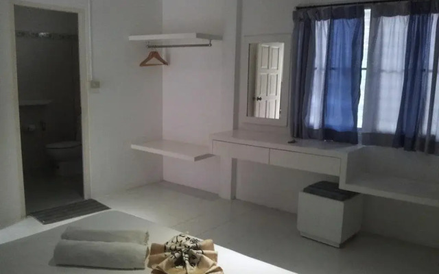 Lemon Tree Resort