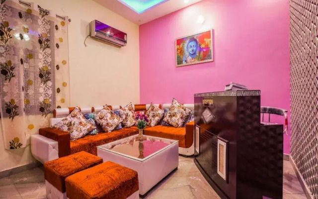 Janak Residency By OYO Rooms