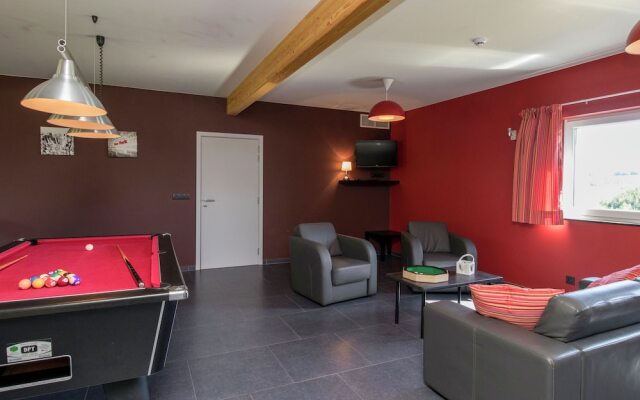 Splendid Holiday Home in Nadrin With Infrared Sauna & Heated Pool