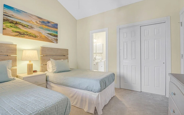 Myrtlewood 304-4713 Escape!