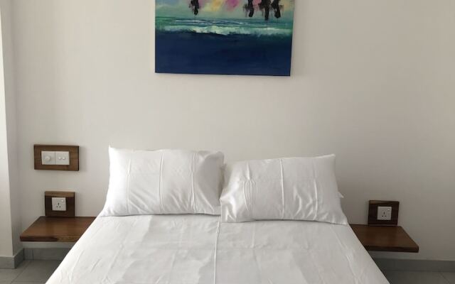 Dasu's Restaurant & Villa