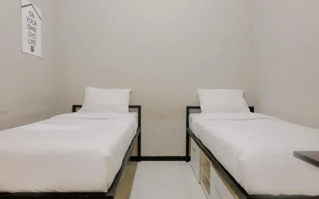Gerbera House - Kos Putri by OYO Rooms