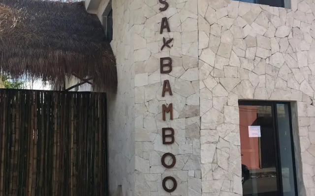 Hotel Casa Bamboo