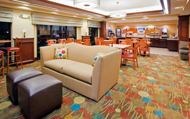 Holiday Inn Express Raleigh Durham Airport by IHG