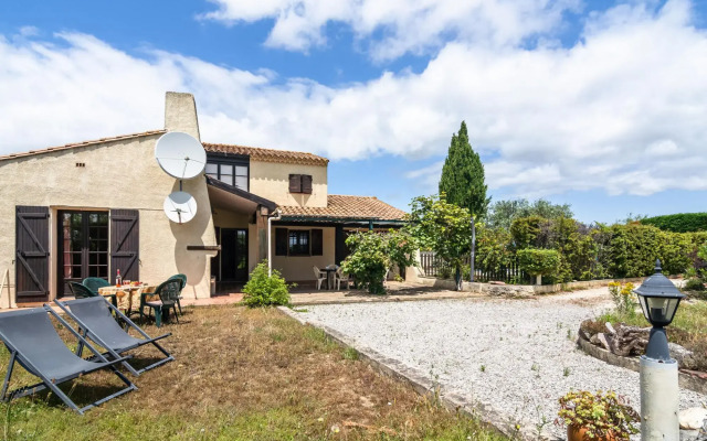Scenic villa in Beaufort with private pool