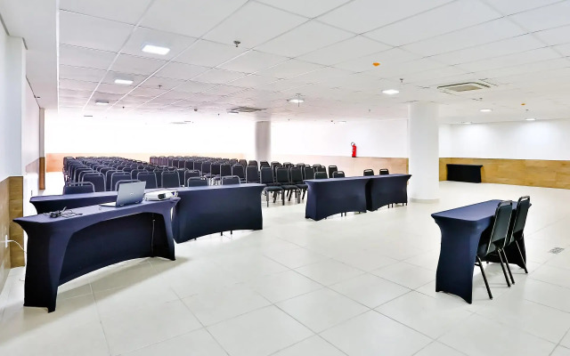 Nobile Inn London Anápolis