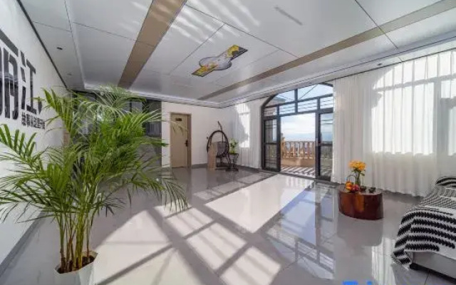 Moon Homestay Cloud Residence(Sanyi Internationai AirportStore)