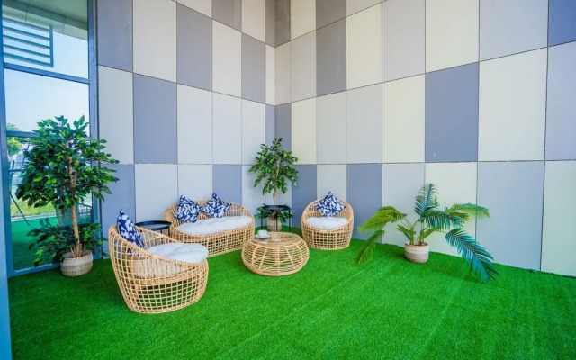 Nasma Luxury Stays - Al Raha Lofts 2