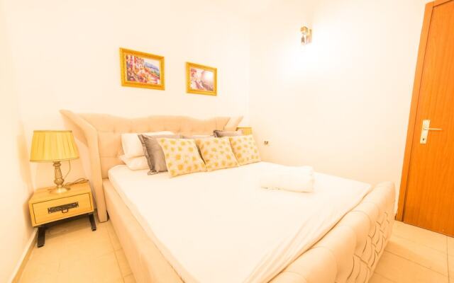 Premium suites on Beach Ben Yehuda 43