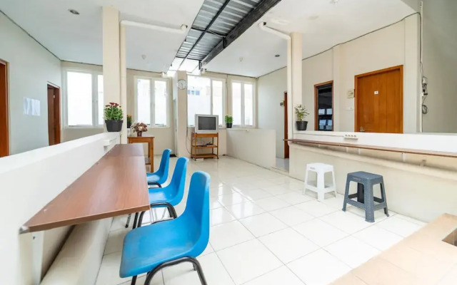 KoolKost Female Syariah near SMAK Kolese Santo Yusup