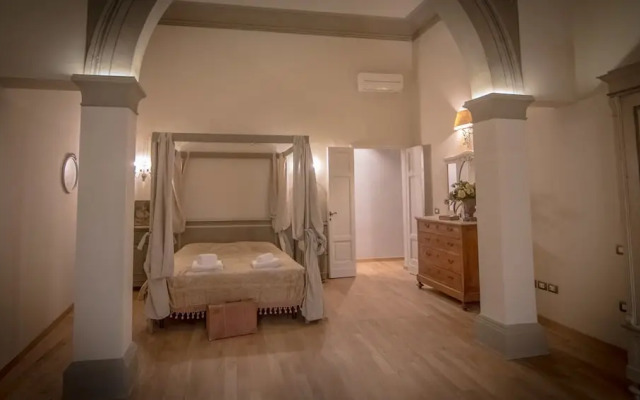 Breathtaking 4BD Apt 5min Walk to Duomo