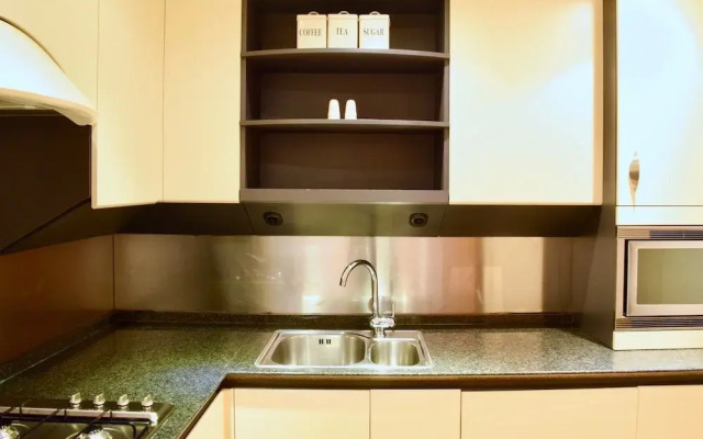 2 Bedroom Apartment With Stunning Views of Canary Wharf