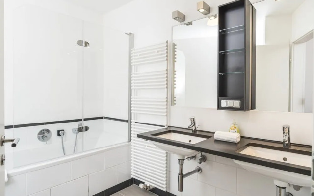 Palais Rathaus by Welcome2Vienna