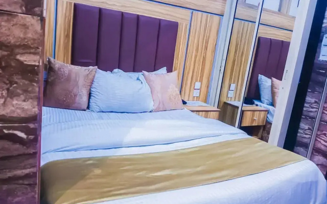 Owee Hotel Exclusive Apartments & Suites