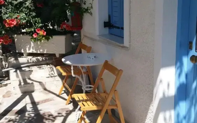 Tilemachos Rooms & Studios