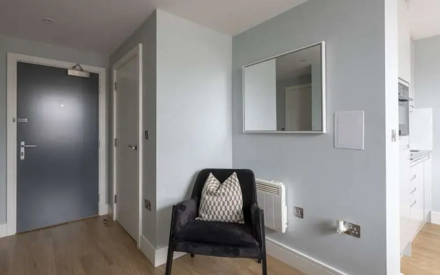 Luxurious ONE Bedroom Apartment IN Bond Street