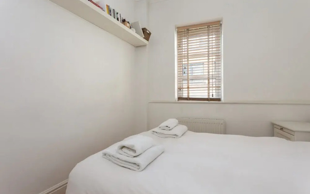 Flat Near Liverpool Street With 2 Bedrooms