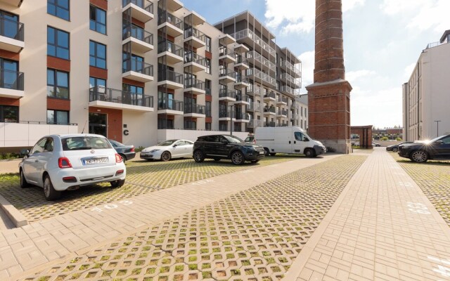 Lux Apartment Manufaktura by Renters